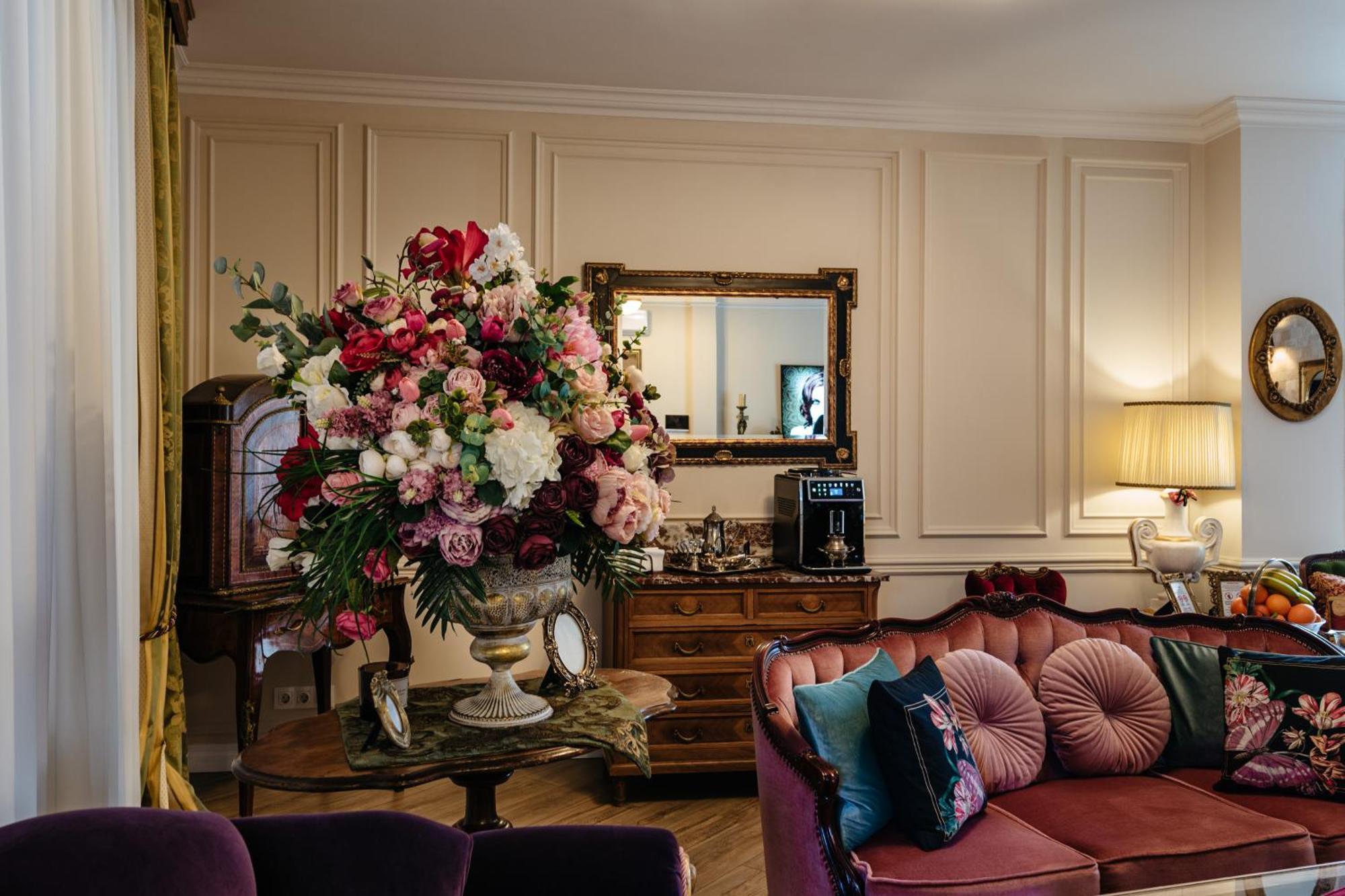Ateneea Luxury Rooms Cluj-Napoca Exterior photo