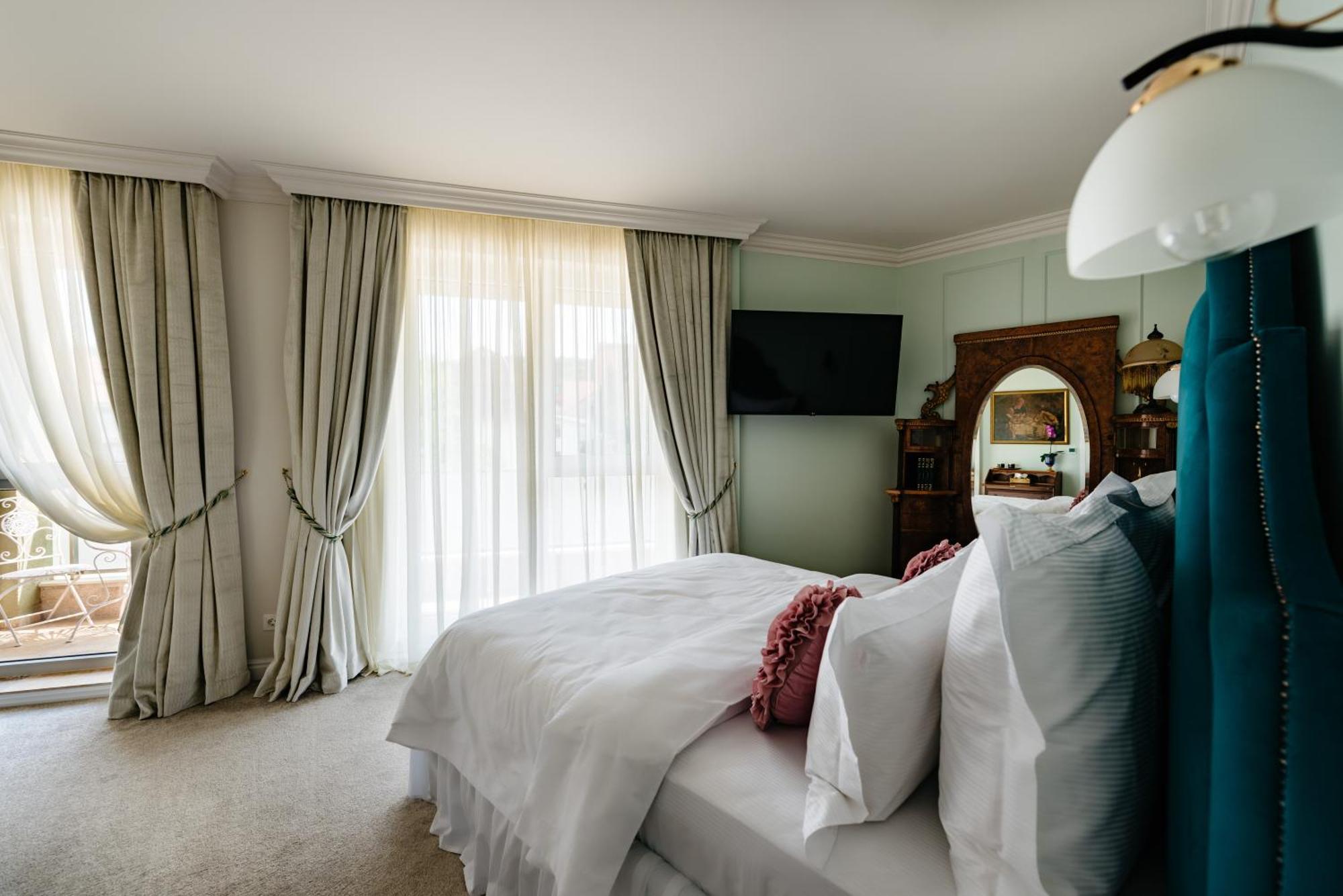 Ateneea Luxury Rooms Cluj-Napoca Exterior photo