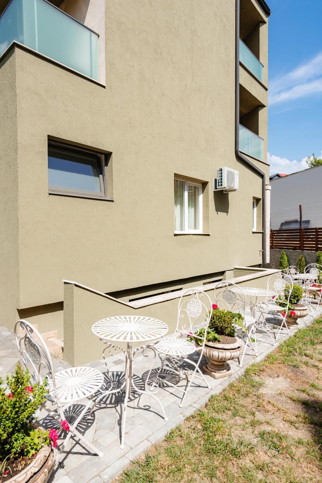 Ateneea Luxury Rooms Cluj-Napoca Exterior photo
